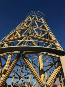 Torre en bambú guadua en Bélgica