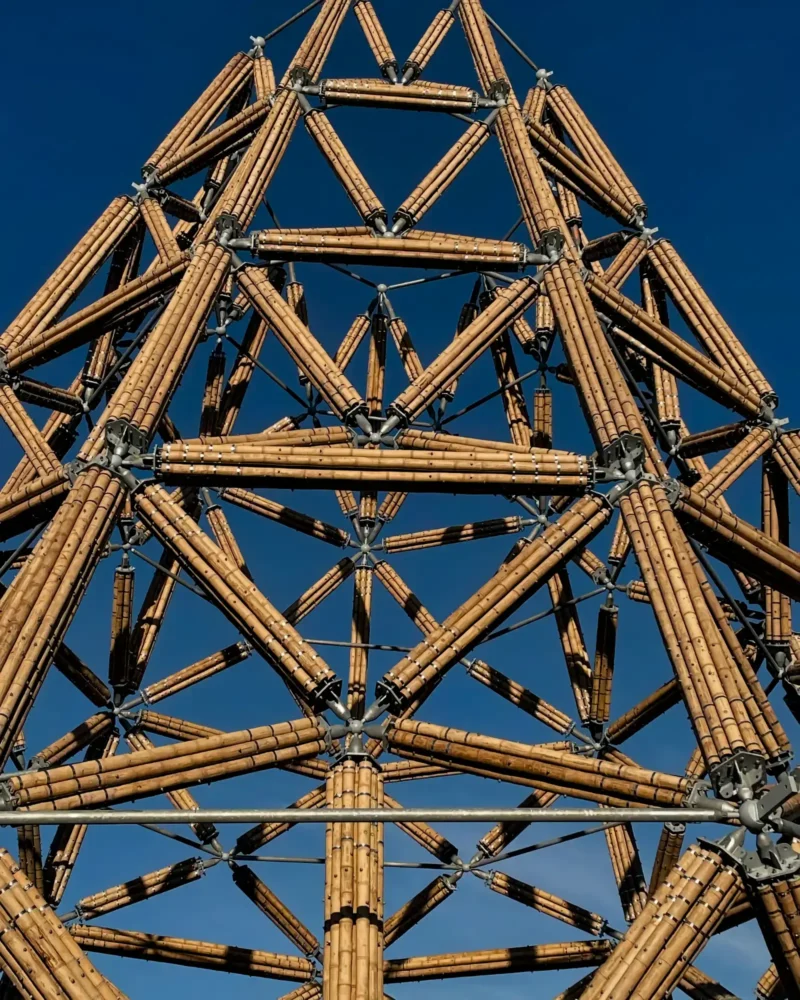 Torre en bambú guadua en Bélgica