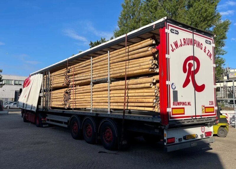 Transporte de bambú gigante en Europa