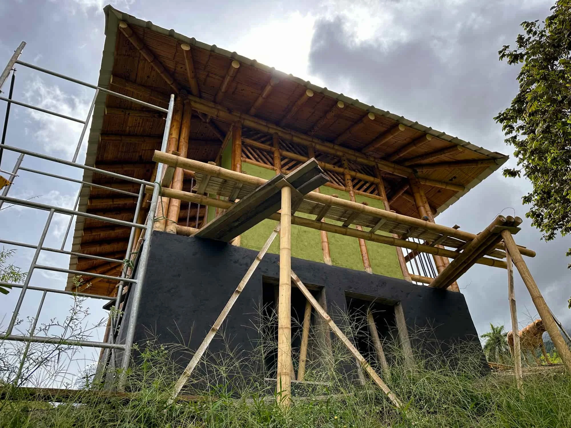 Cabaña en Bambú Guadua para Baño Seco de Lujo