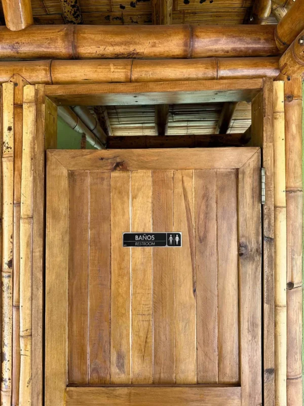 Cabaña en Bambú Guadua para Baño Seco de Lujo