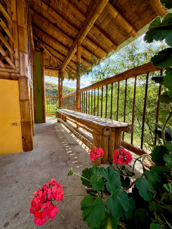 Cabaña en Bambú Guadua para Baño Seco de Lujo