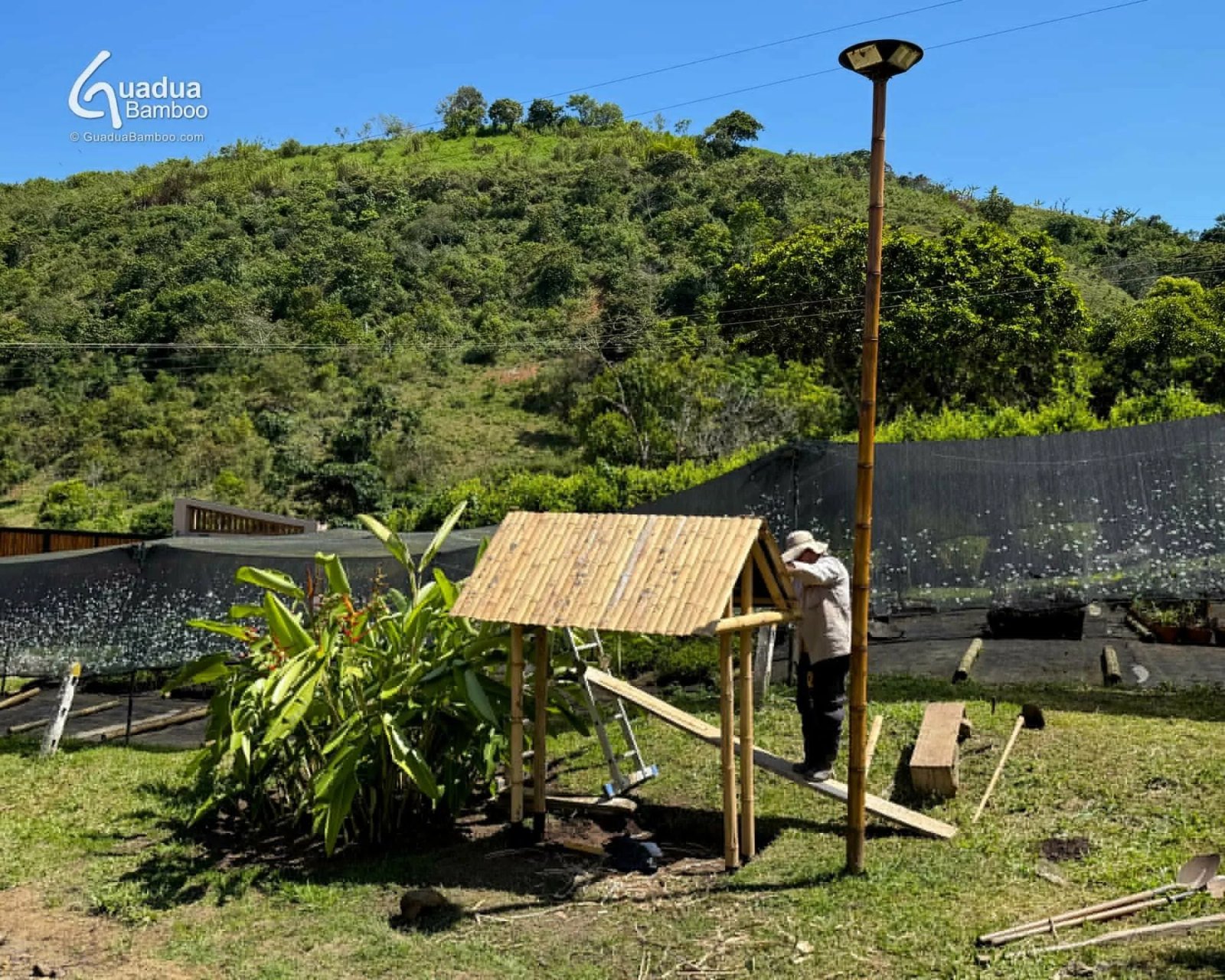 cubre canecas en guadua 2