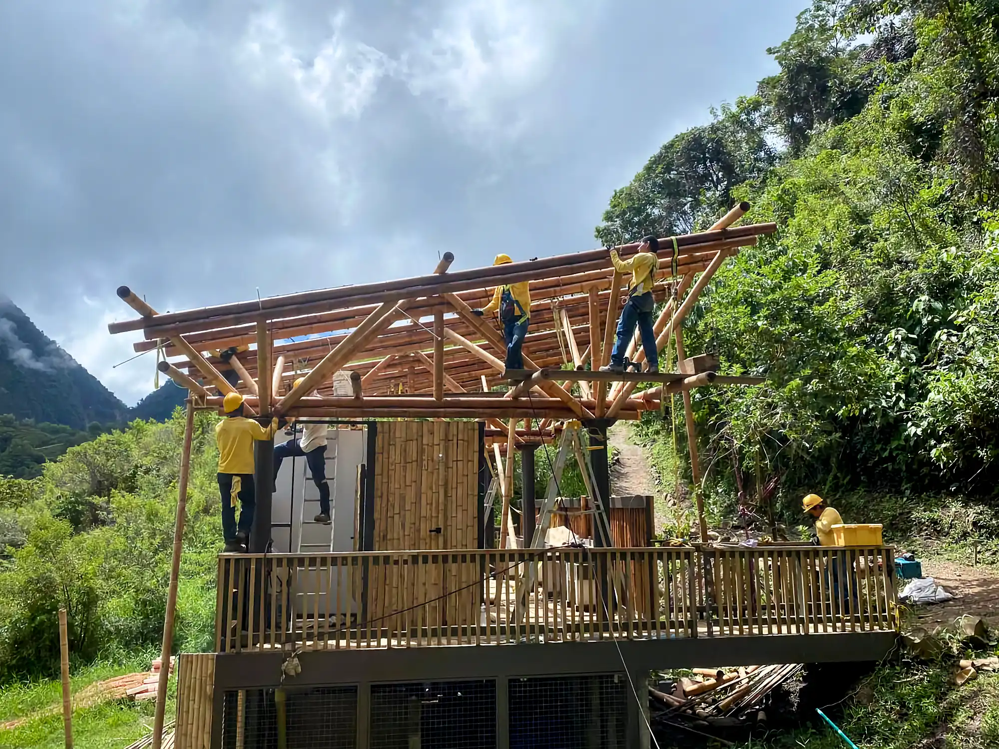 Estructuras en Guadua Bambú en el Parque Cerro Tusa