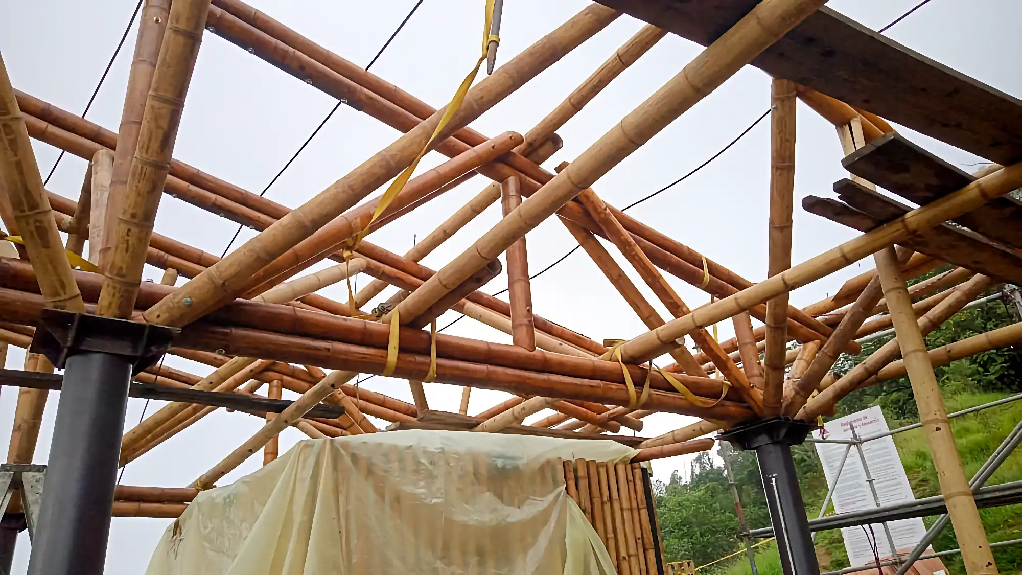 Estructuras en Guadua Bambú en el Parque Cerro Tusa