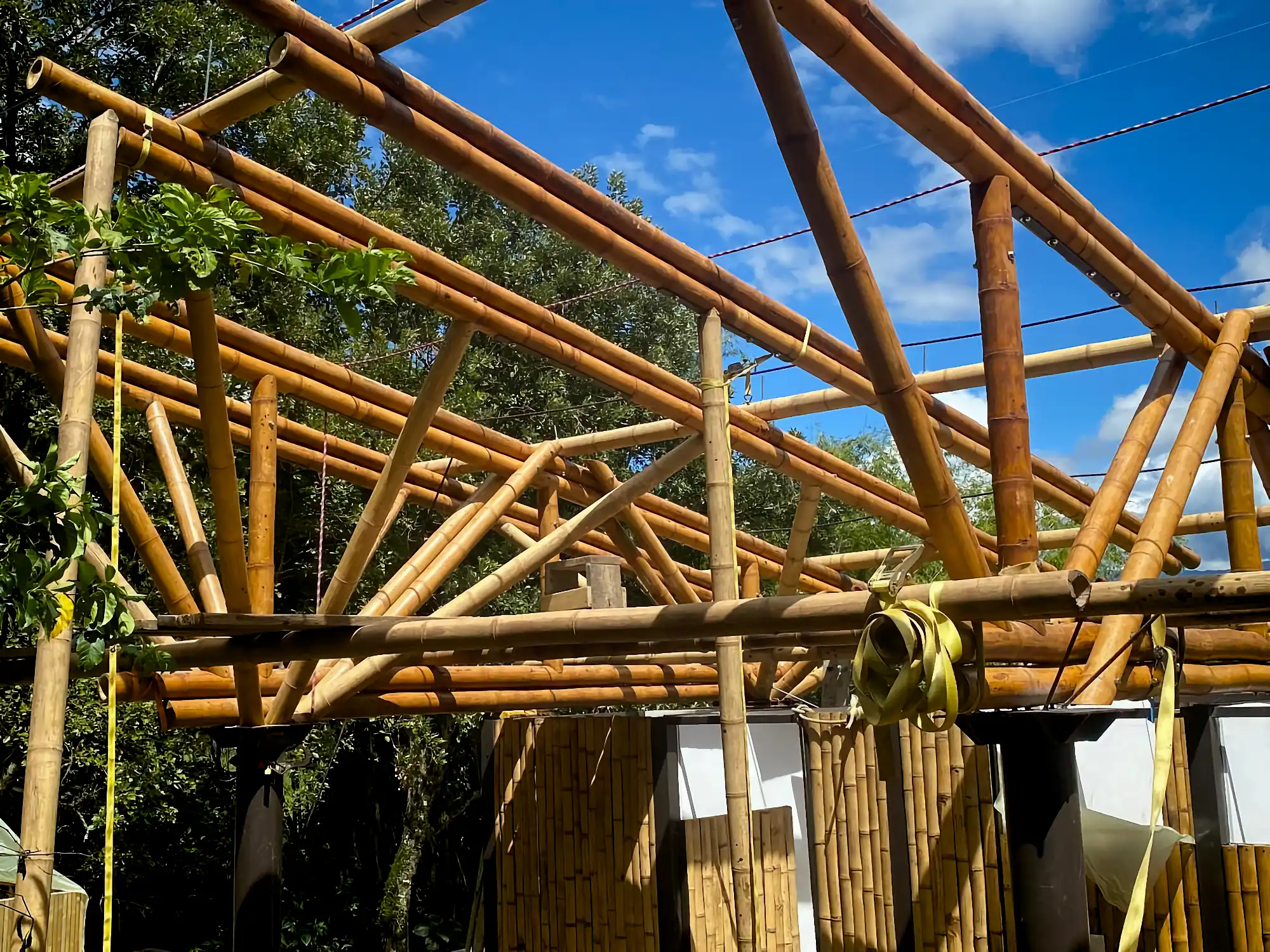 Estructuras en Guadua Bambú en el Parque Cerro Tusa