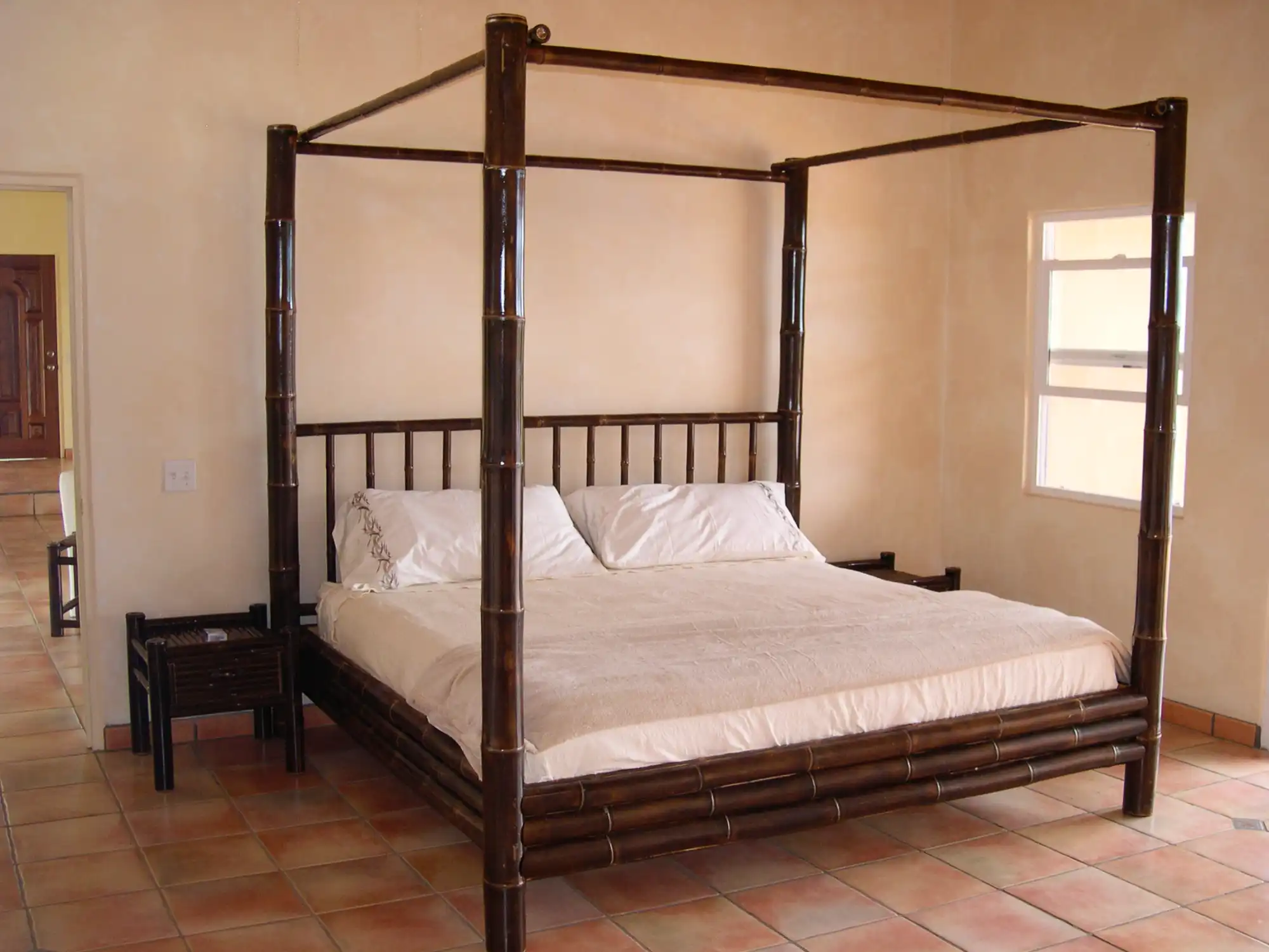 Cama de dosel de guadua en Costa Rica