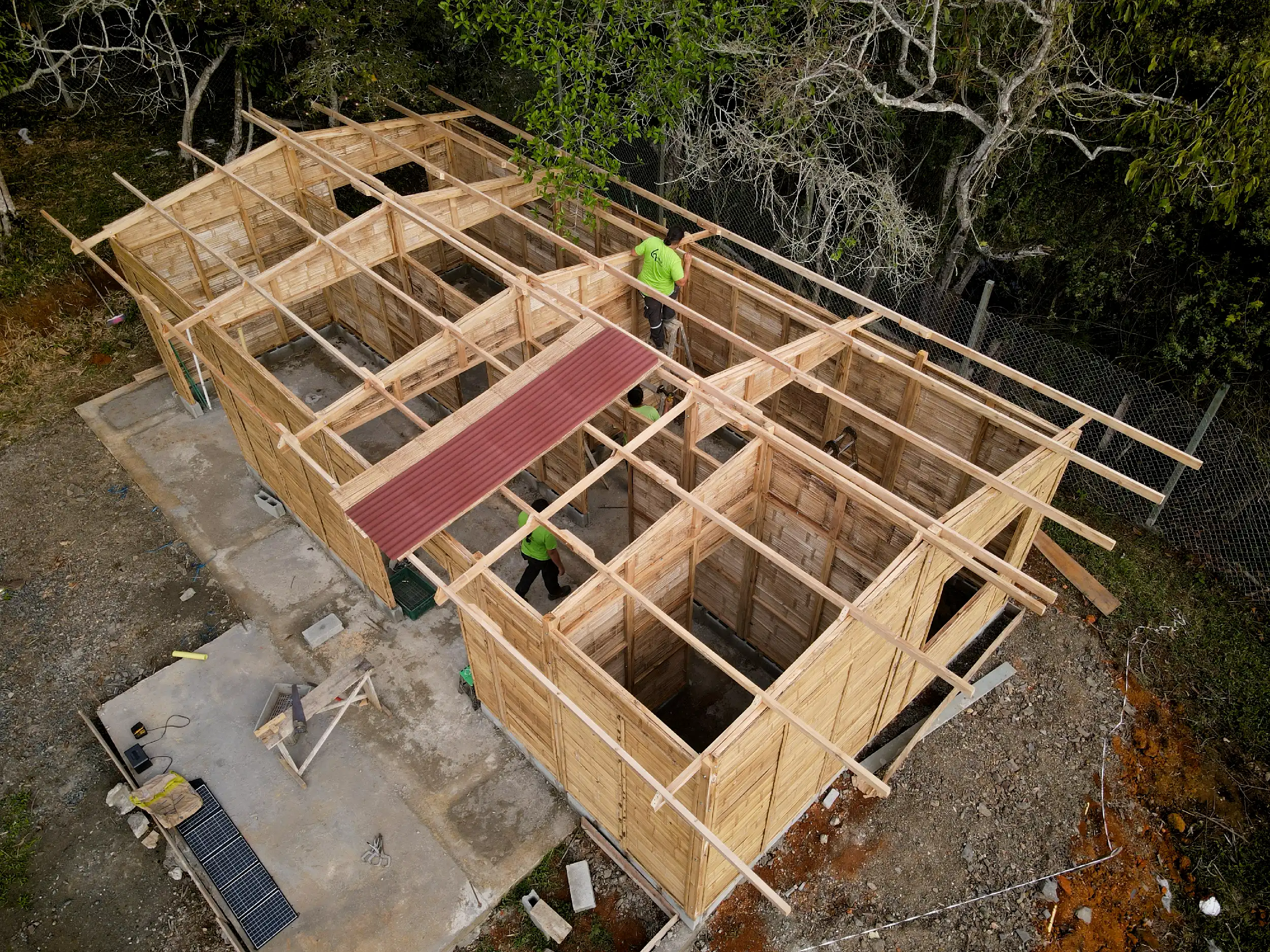 Ensamble de estructura modular BAMKIT de 50m2 Ensamble de estructura modular BAMKIT de 50m2 para casa campestre en guadua